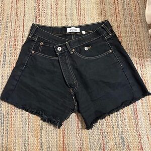 PARKE BLACK CROSSOVER SHORTS